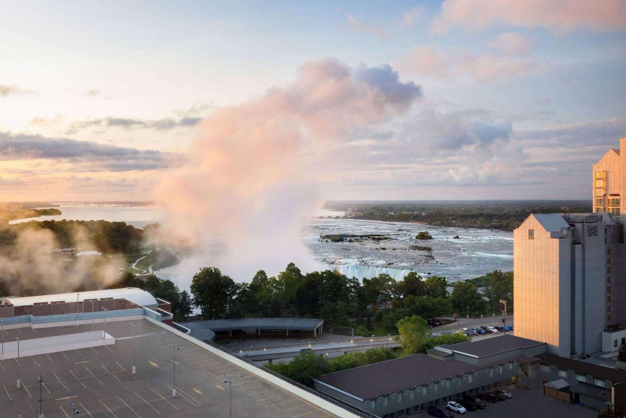 Wyndham Grand Fallsview Hotel Cataratas do Niágara Exterior foto